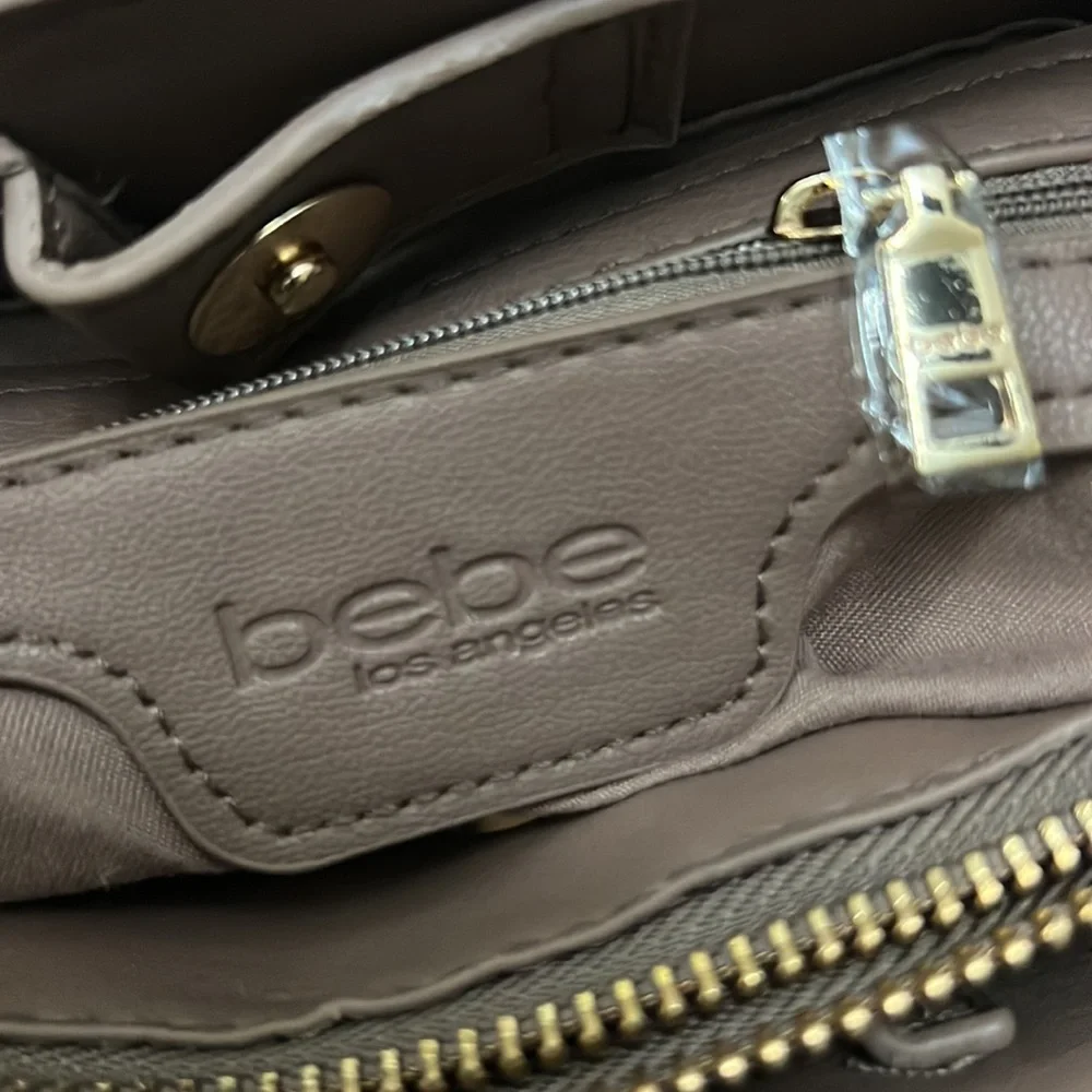 NWT Bebe Handbag Crossbody Bag with Rhinestones and Gold Chain Strap MSRP $109 - Picture 9 of 10